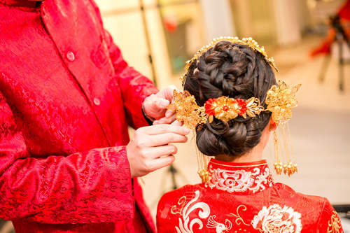 同學(xué)結(jié)婚祝福語(yǔ)該怎么說(shuō) 同學(xué)結(jié)婚祝福語(yǔ)精選