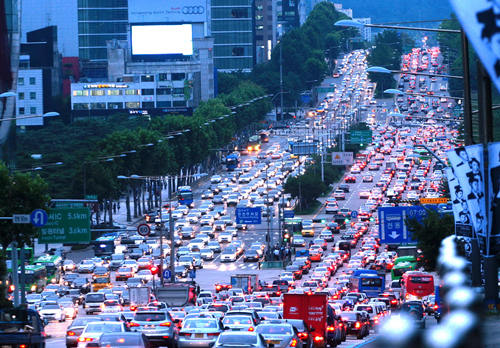 深圳端午出行指引出爐 及時(shí)了解避免堵車