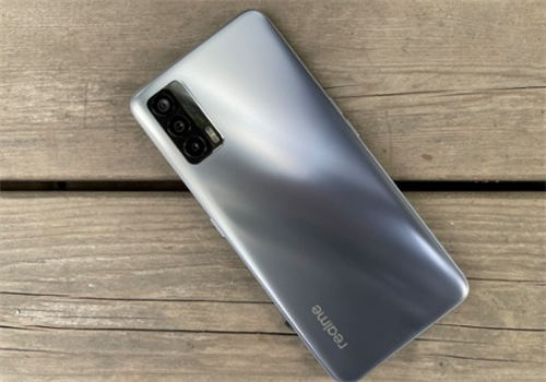 realme GT和realmev15哪個(gè)值得買(mǎi) 兩者配置對(duì)比